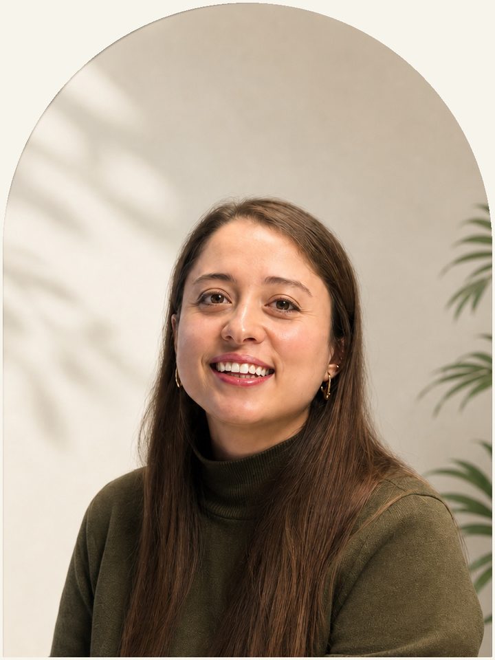 Uzm. Dr. Özlem Güzeliş'in portresi